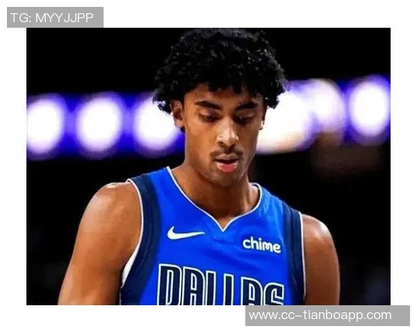 克里斯蒂全场表现出色三分球命中率高效助球队逆转胜利